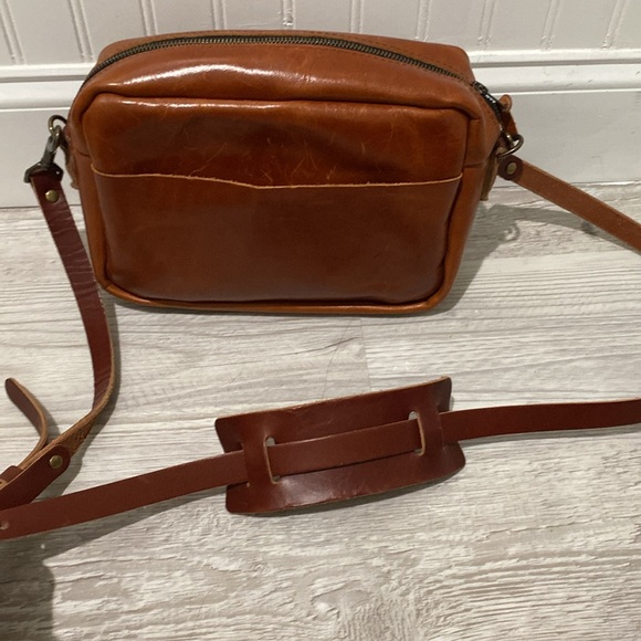 Go Forth Goods Brown Leather Crossbody Bag - Picture 5 of 6